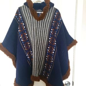 100% wool Handcrafted Poncho Aztec